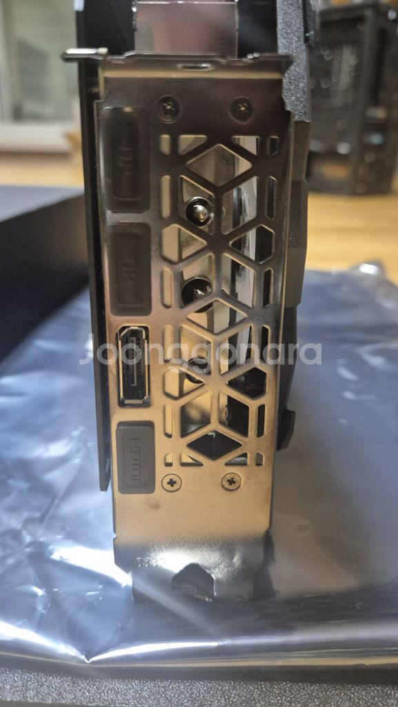 (판매) 갤럭시 RTX 4070 super 블랙--7