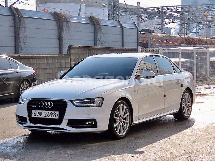 @14년식 A4(4세대) 2.0 TDI 콰트로 프레스--1