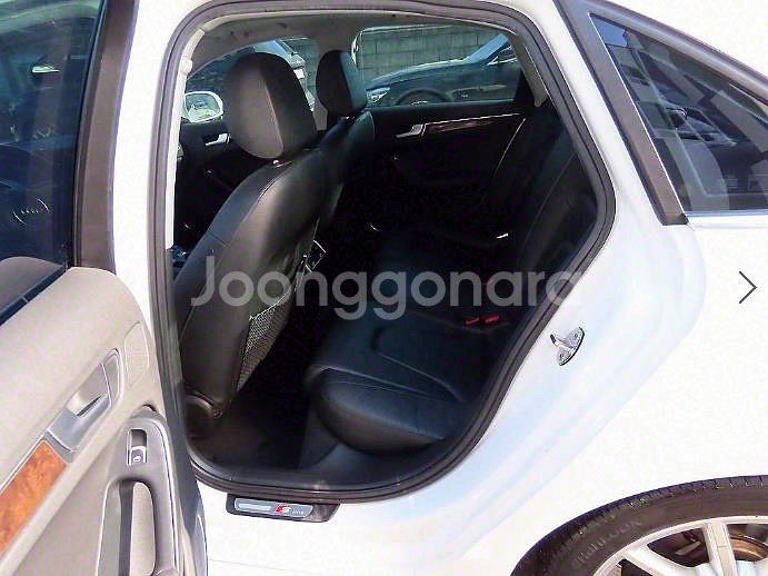 @14년식 A4(4세대) 2.0 TDI 콰트로 프레스--5