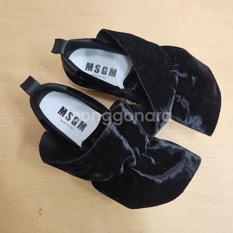 정품 엠에스지엠 MSGM 여성 러플 벨벳 슬립온 36--1
