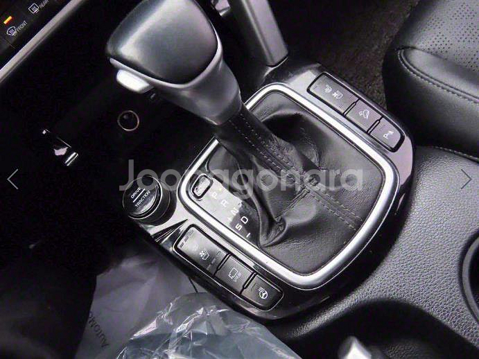 @21년식 셀토스 1.6 디젤 2WD 시그니처 전국최--6