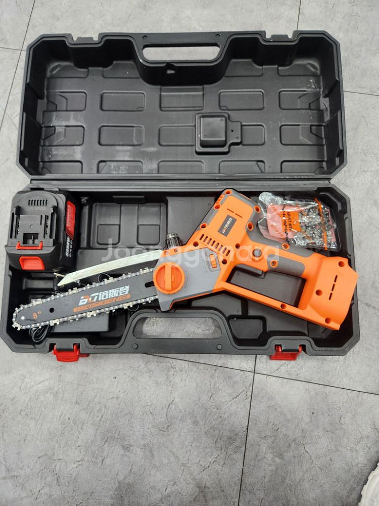 마키다호환용미니 8인치 전기톱 대용량배터리 1개 충전--1