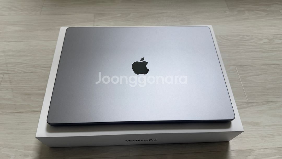 맥북프로 M1 16인치, 16gb, 512gb, 97%--2