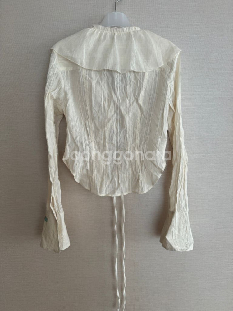 인스턴트펑크 셔링 블라우스 아이보리(새상품)--6