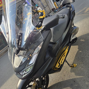 23년식 PCX 125 오토바이 준튜닝 8xxx키로 팜