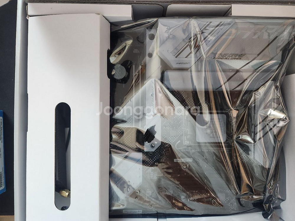 asus rogstrix b660-a gaming d4--2