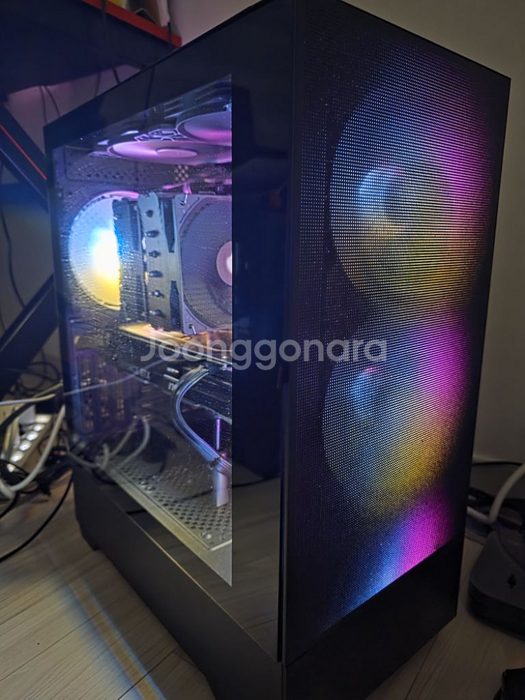 7800X3D RTX4070TI 본체--1