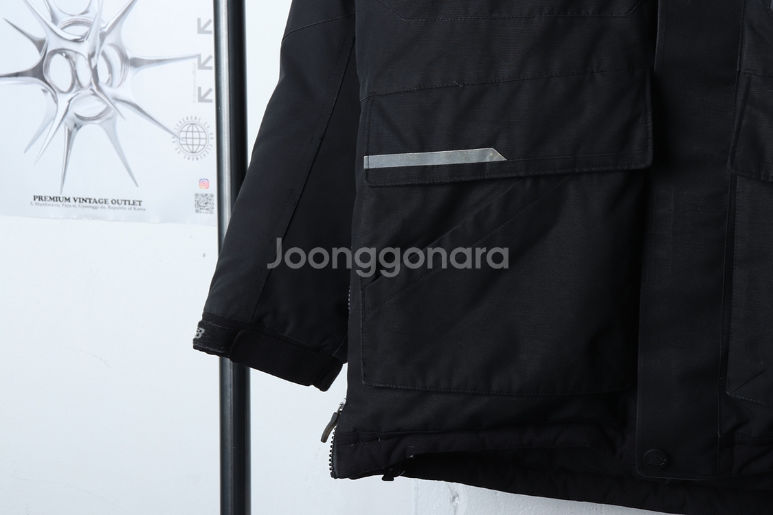 (M) 뉴발란스 패딩 점퍼자켓 블랙 올드스쿨 한정판--3