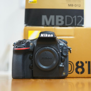 니콘 d810 바디 (예약자 있음)