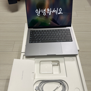 S급 ) 맥북 프로 M2 14인치 16gb 512ssd