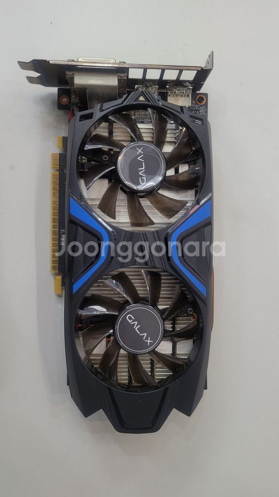 그래픽.카드.gtx1050 2G 팝니다.--0