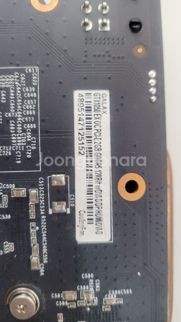 그래픽.카드.gtx1050 2G 팝니다.--2