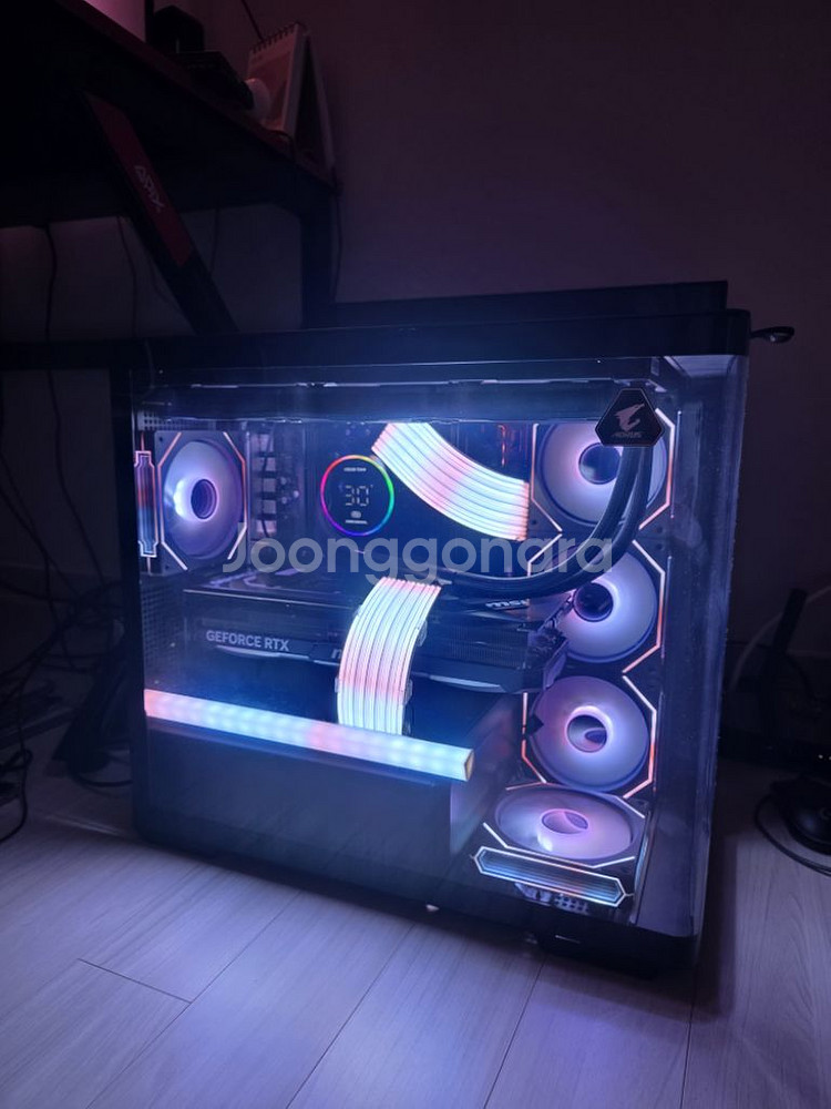 라이젠7 7800X3D RTX4080S 슈퍼본체 팝니다--2