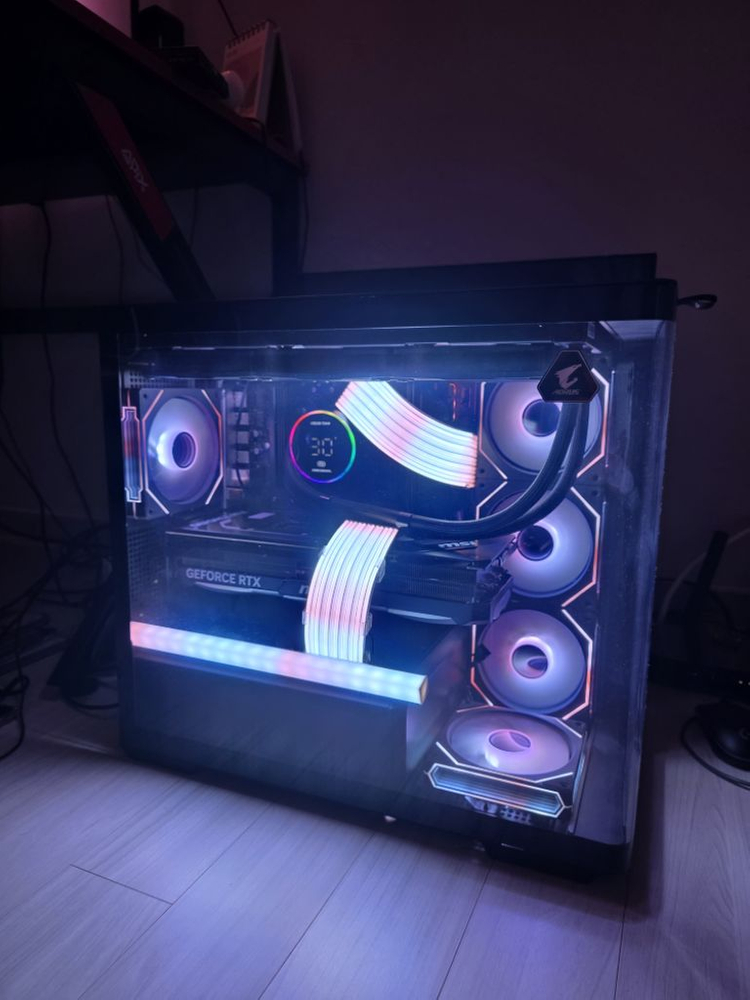 라이젠7 7800X3D RTX4080S 슈퍼본체 팝니다--2