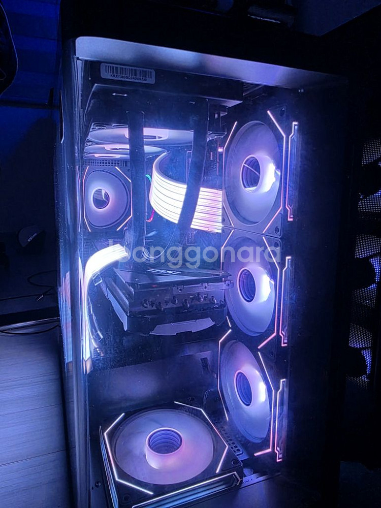 라이젠7 7800X3D RTX4080S 슈퍼본체 팝니다--4