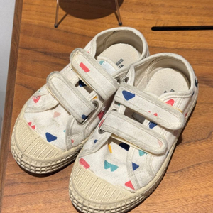 보보쇼즈 노베스타 25