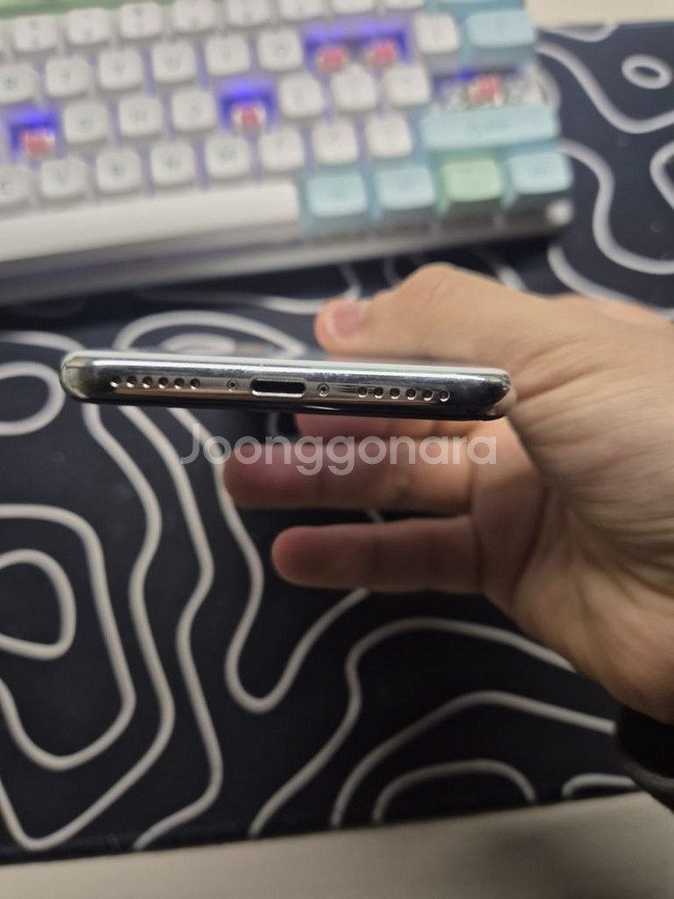 아이폰X 64GB 파손--6