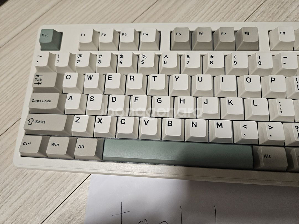 RS8 키보드 + HMX핑크치즈 축--1