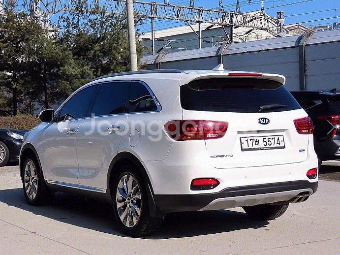 @17년식 더 뉴쏘렌토 디젤 R2.2 2WD 노블레스--2