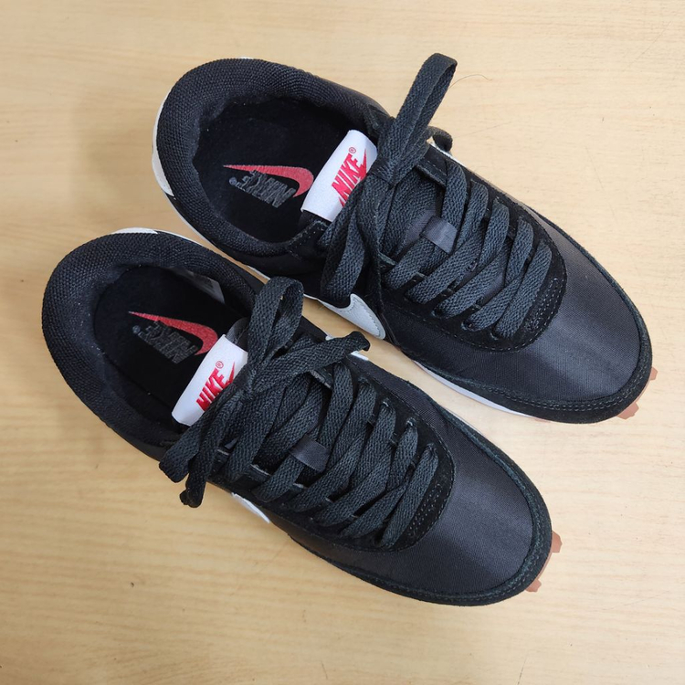 정품 나이키 데이브레이크 여성 운동화 235--1