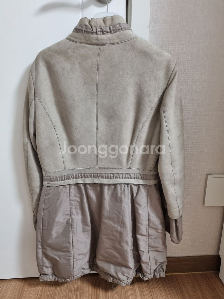 브루넬로 쿠치넬리 여성 쎄무 가죽 자켓 44사이즈--1