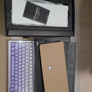 풀알루 기계식 키보드 판매합니다(몬스긱m1w)