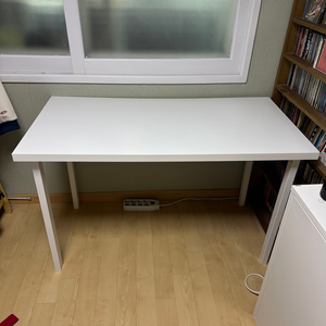 IKEA LINNMON 책상 (120cm)