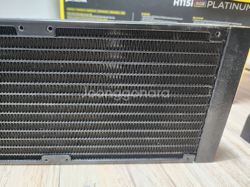 커세어 H115i RGB 플래티넘 부품용 판매합니다.--5