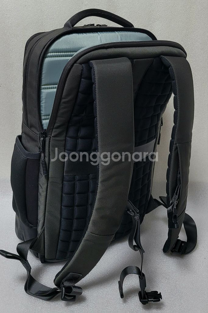 팀벅2 TIMBUK2 어쏘리티 디럭스 노트북백팩 여행백--4