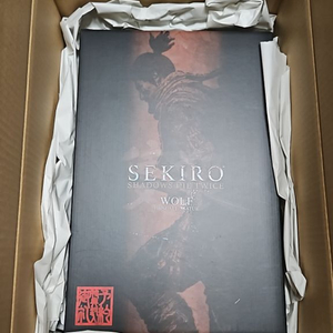 GECCO 세키로 1/6 늑대 스태츄 피규어 미개봉