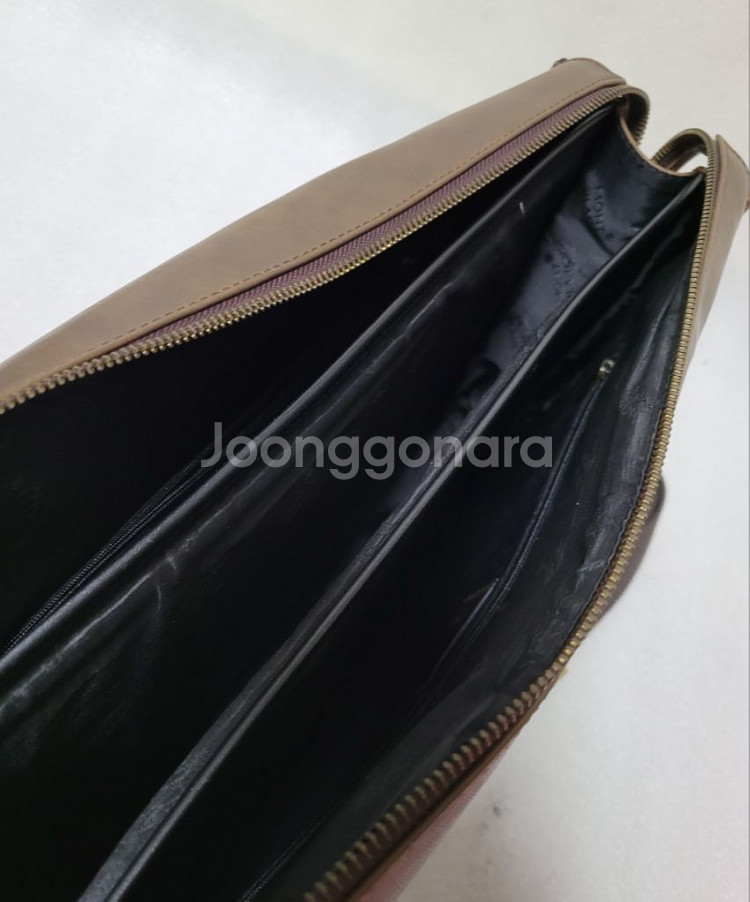 오일가죽 브리프 가로42 세로30 폭10--8