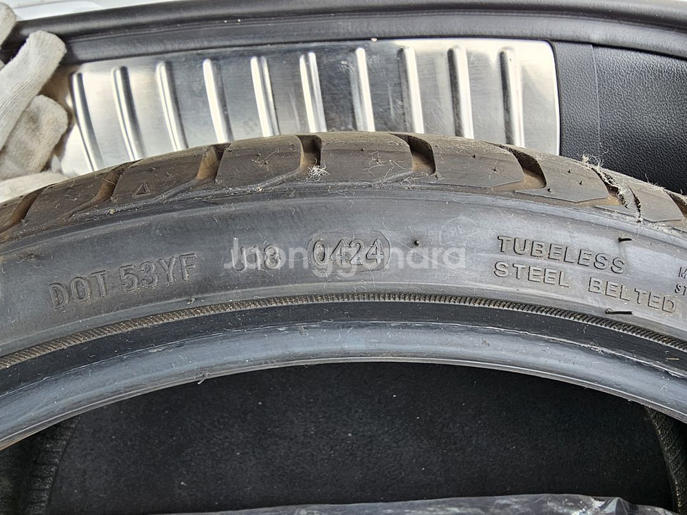 225 35 20 중고타이어 팔아요--1