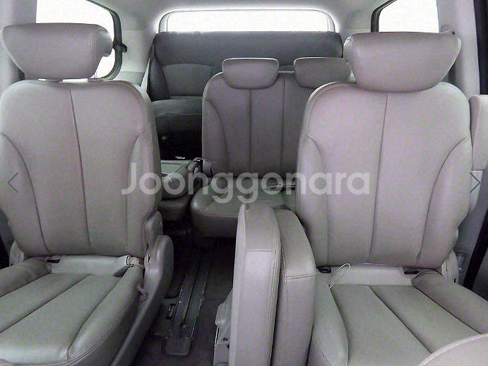 @13년식 카니발 R 11인승 디젤 GLX 프리미엄--7