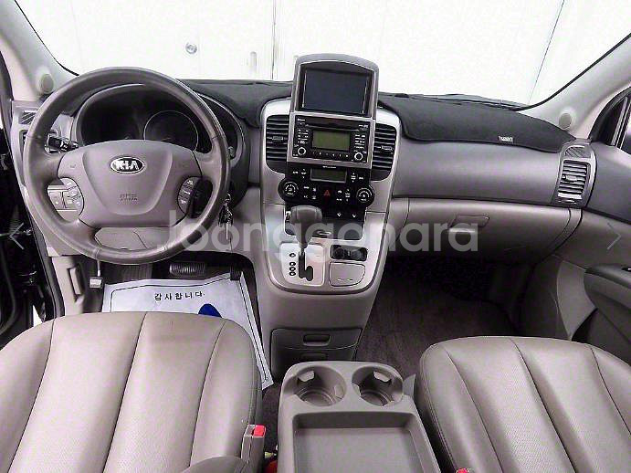 @13년식 카니발 R 11인승 디젤 GLX 프리미엄--8