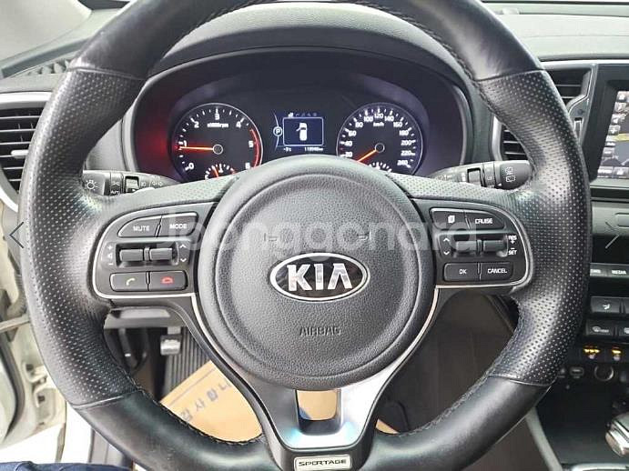 @16년식 신형 스포티지 R2.0 2WD 프레스티지--8