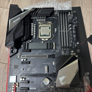 i7 9700kf + 기가바이트 z390 어로스 엘리트