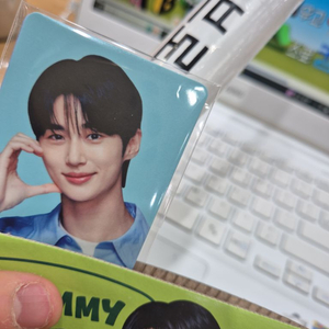 변우석 2주차 브로마이드,컵홀더,포토카드 미개봉