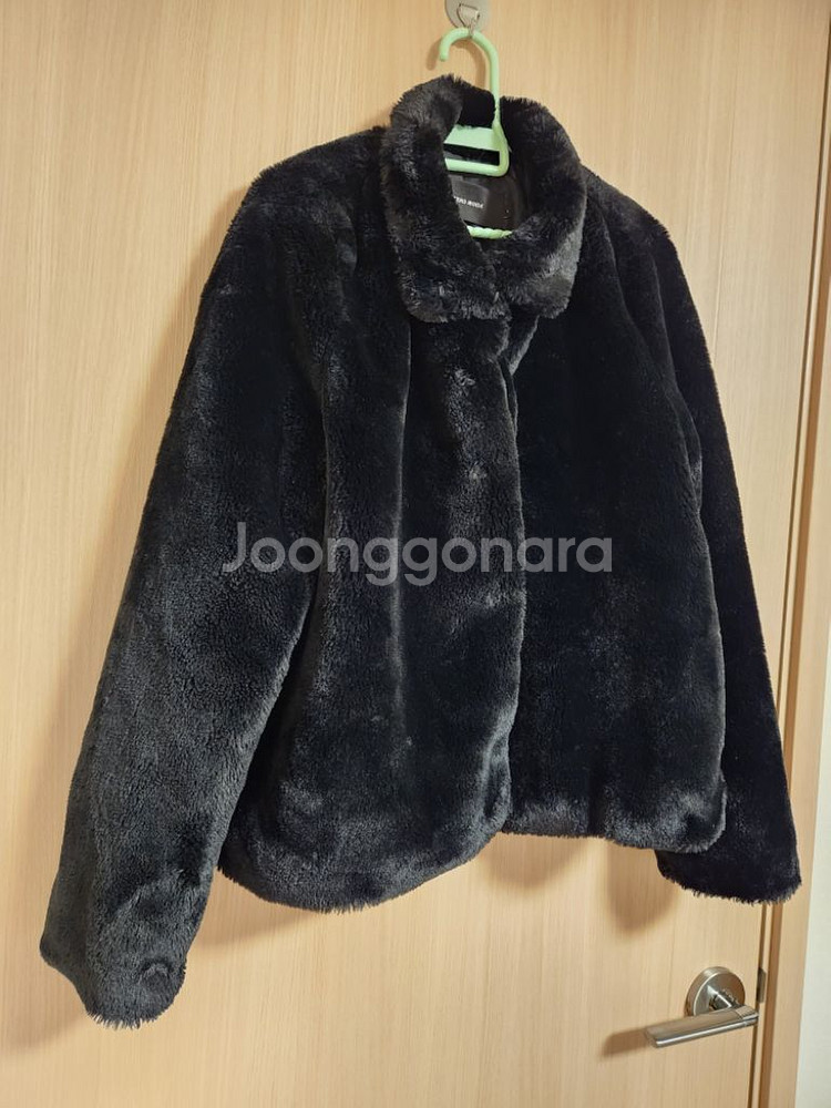 베로모다 인조털 검정페이크털코트 에코퍼자켓--2