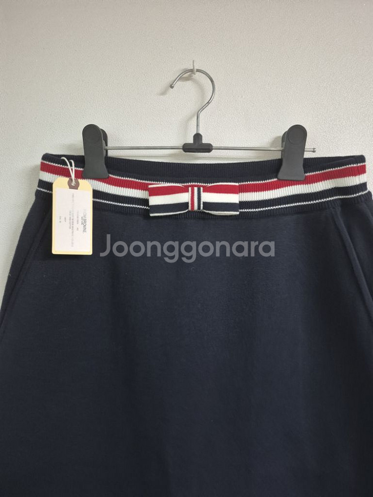 톰브라운 트리밍보우더블페이스스커트 M--3