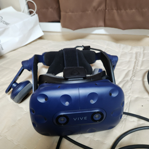 HTC vive pro/바이브 1세대 헤드셋 2개