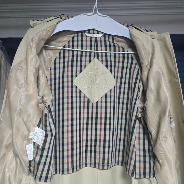 [닥스] 여성 체크 카라 트렌치코트 이미지