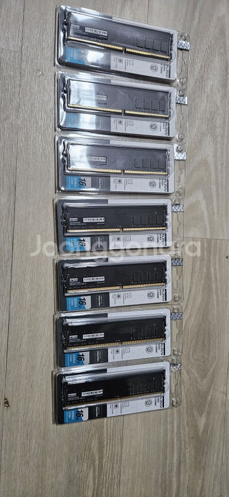 에센코어 ddr4 3200 4개 팝니다--0