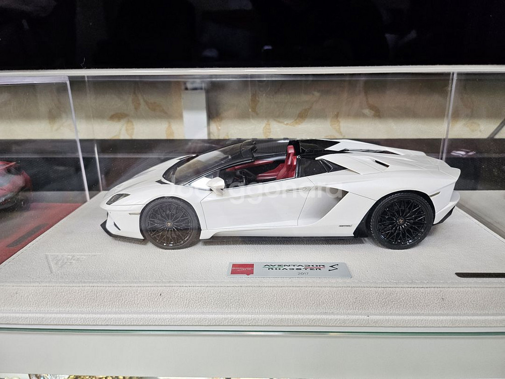 1:18 오토아트 BBR 존다 아벤 페라리 488 존다--5