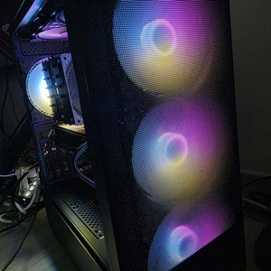 7800X3D RTX4070S FE 본체