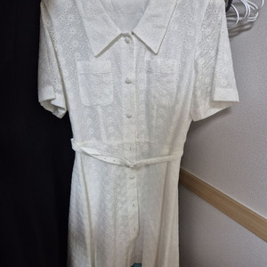 (무료배송)frrw 아일렛원피스 화이트