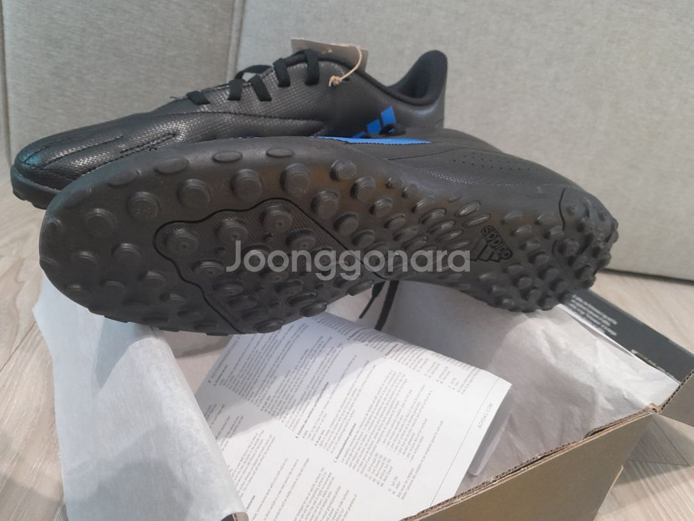 푸마 풋살화 새상품 250 255 260--1