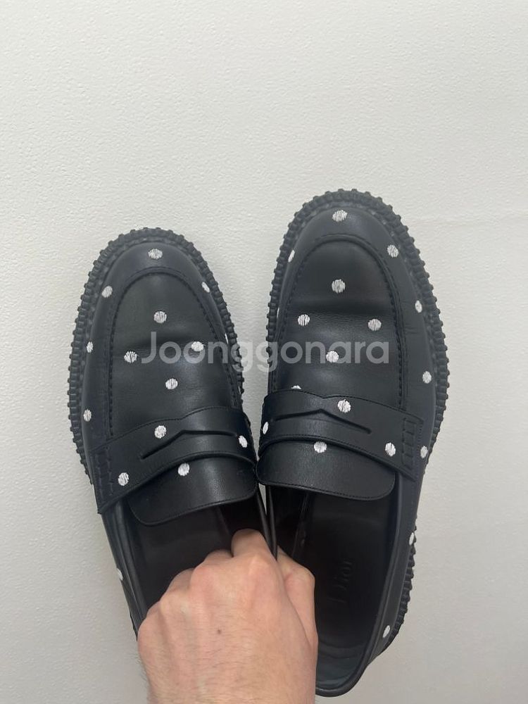 정품 백화점판 구하기힘든 디올로퍼 40사이즈--0