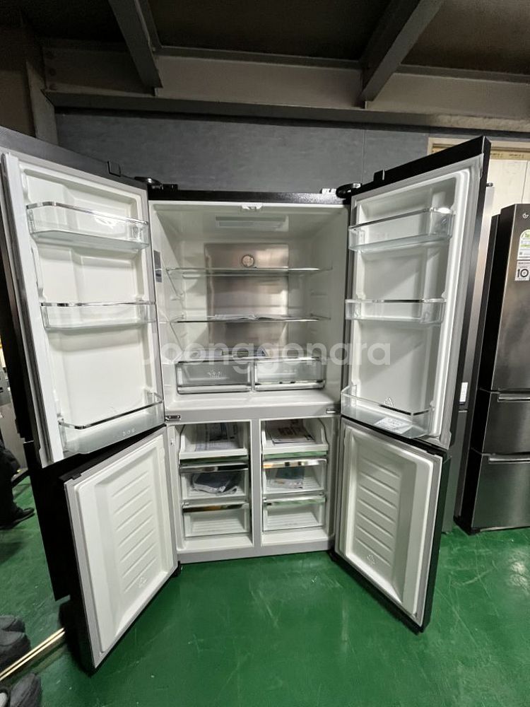 캐리어 클라윈드 냉장고 566L HRF-SN566BFP--1