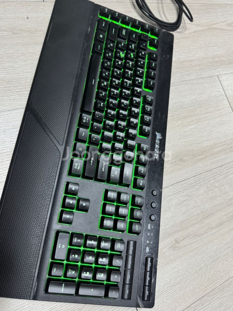 게이밍 키보드 팔아요 커세어K57 RGB--1