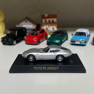 1:64 교쇼 도요타 2000GT 실버 미니카